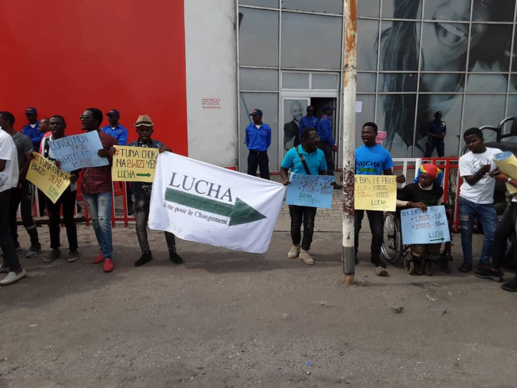 Goma : Manifestation de la Lucha devant la maison Airtel